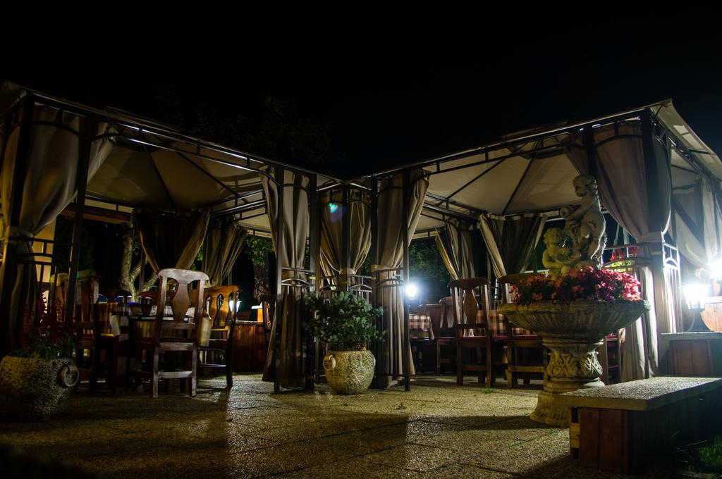 Penzion Vila Petra Bed&Breakfast Veľký Slavkov Exteriér fotografie